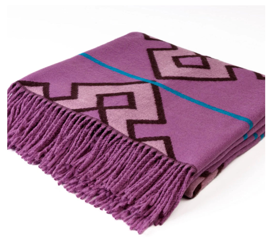 YBD Throw – Semomotela | Radiant Orchid / Petunia